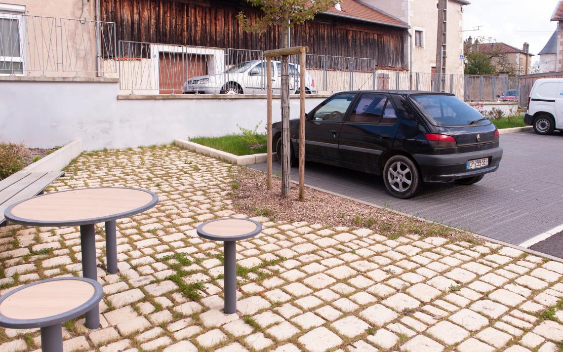 Parking Vaucouleurs - Crédits photos : aquagir