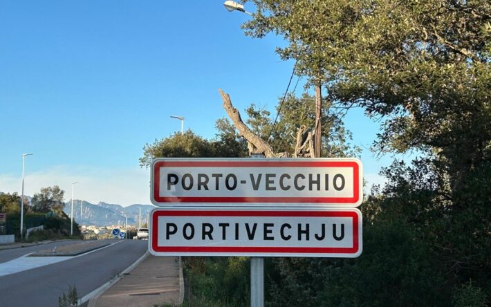 L’une des entrées de la ville de Porto-Vecchio, située à l’extrême-sud de l’île - Crédits photo : Banque des Territoires