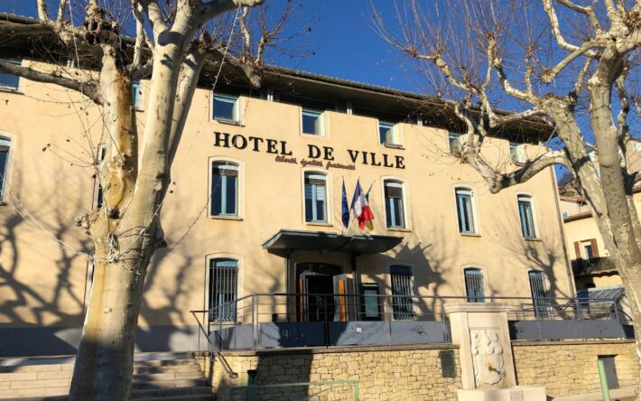 L’hôtel de Ville de Nyons - Crédits photo : Banque des Territoires