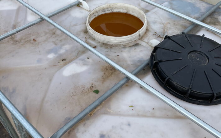 Des cuves de lisain d’urine stockée - Crédits photo : Maurane Valdelfener